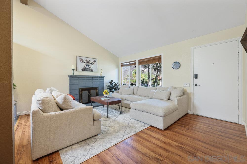 MLS #250034913SD image #9