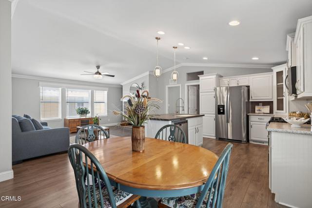 1215 Anchors Way Drive, Ventura CA: https://media.crmls.org/mediaz/9146dad1-09c8-4c08-9958-5617ab01e235.jpg