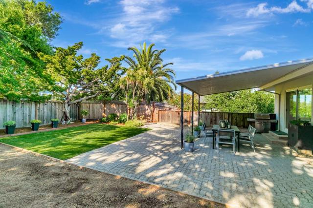 3300 Plateau Drive, Belmont CA: https://media.crmls.org/mediaz/9147c117-de70-4930-a928-3047ecf27c2e.jpg