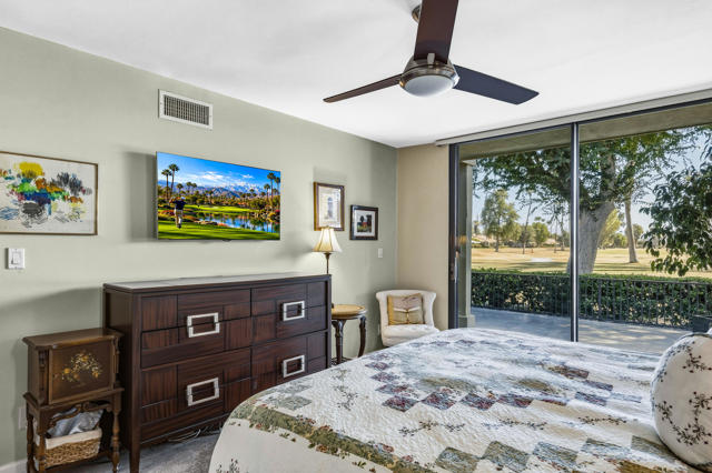 148 Las Lomas, Palm Desert, CA 92260