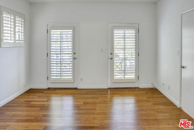 7920 Anise Avenue, Los Angeles CA: https://media.crmls.org/mediaz/9148d4ed-87e4-4152-8121-d860e1ca3cc5.jpg
