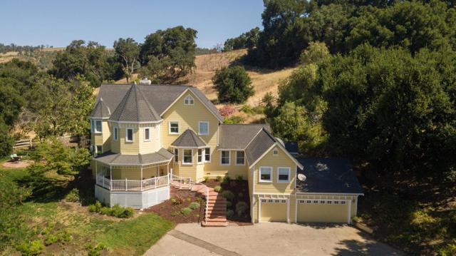 18150 Cochrane Road, Morgan Hill CA: https://media.crmls.org/mediaz/91492173-26de-4c9c-bdac-a18a0a7fc3f4.jpg