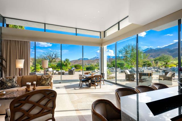 79235 Tom Fazio N Lane, La Quinta CA: https://media.crmls.org/mediaz/9149abcf-039f-456b-a6c2-9e0f533d73c1.jpg