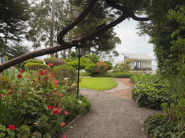 620 El Salto Drive, Capitola CA: https://media.crmls.org/mediaz/914a2727-b35e-4f53-9176-03ff34744b6e.jpg