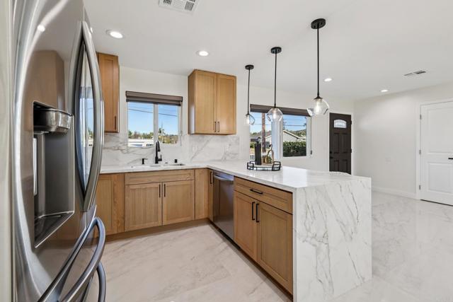 Detail Gallery Image 26 of 75 For 1573 E Madison Ave, El Cajon,  CA 92019 - 4 Beds | 3 Baths