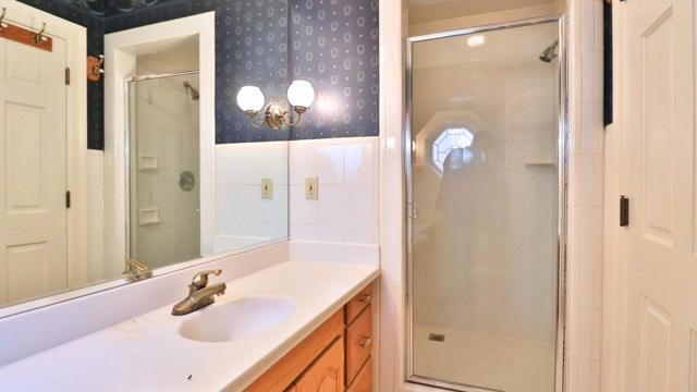 200 Iris Way, Palo Alto CA: https://media.crmls.org/mediaz/914bfb85-1f73-4463-9139-38df8a83697d.jpg