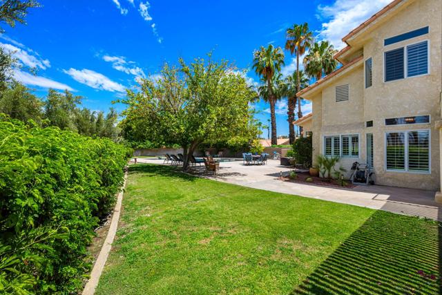 230 Augusta Drive, Palm Desert CA: https://media.crmls.org/mediaz/914c9224-e75c-4a5f-b1b0-5b0164780f9f.jpg