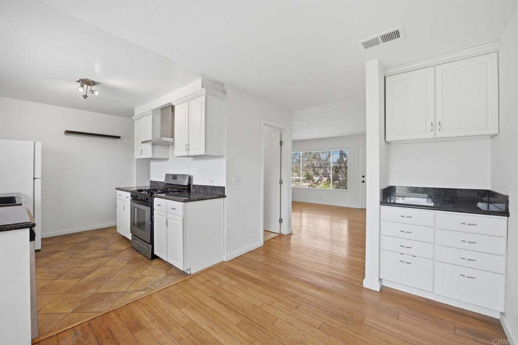 3580 Surf Place - photo 10