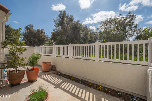 Detail Gallery Image 12 of 29 For 1356 El Lazo Ct, Camarillo,  CA 93012 - 2 Beds | 2 Baths