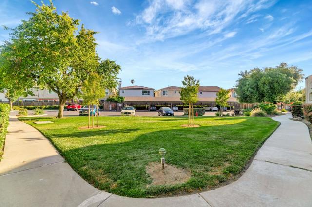 1440 Alma Loop, San Jose CA: https://media.crmls.org/mediaz/9150318d-10fb-42af-88ce-13bc87080576.jpg