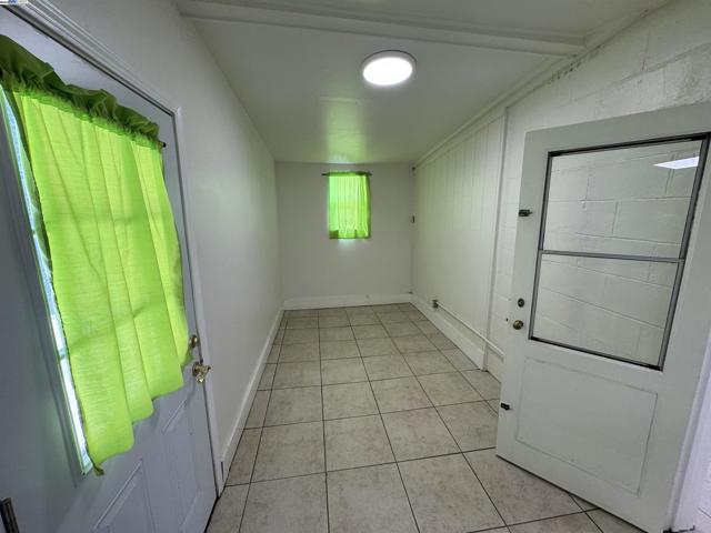 865 Old Canyon Road, Fremont CA: https://media.crmls.org/mediaz/91503595-1084-42c8-bd54-85bf5c6f8a70.jpg