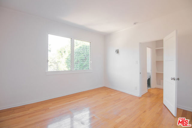 1201 N Crescent Heights Boulevard, West Hollywood CA: https://media.crmls.org/mediaz/9150d7dc-b2eb-4f3a-a160-983608e3e279.jpg
