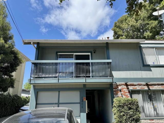 Image 2 of 17 For 1211 Paru St