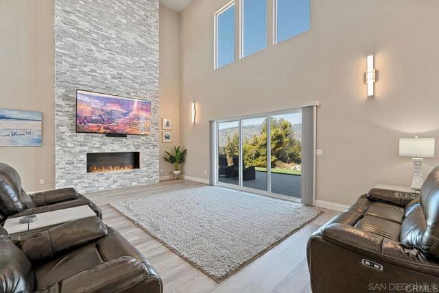 31223 Pauma Heights Road, Valley Center CA: https://media.crmls.org/mediaz/9150ed06-3c92-48b1-8a9e-2d510d33e69d.jpg