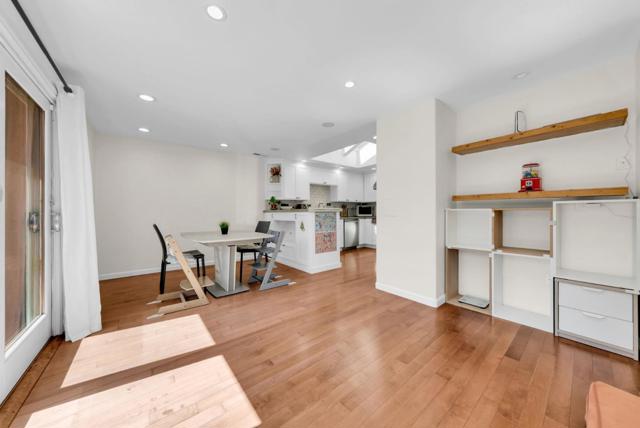 1024 Berkeley Avenue, Menlo Park CA: https://media.crmls.org/mediaz/915140df-18ea-4606-8f92-a4aa9db4c83e.jpg