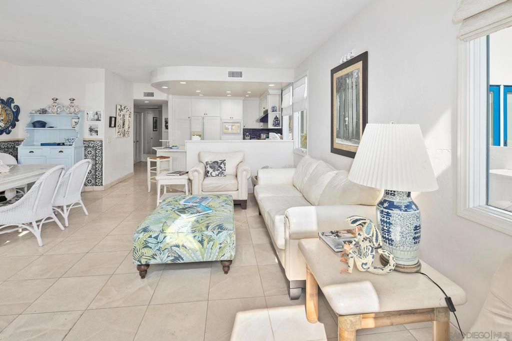 5437 La Jolla Blvd - photo 8