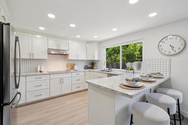 6579 Prague Court, San Jose CA: https://media.crmls.org/mediaz/9152acec-2c04-471b-839d-1a33d17d0b4e.jpg