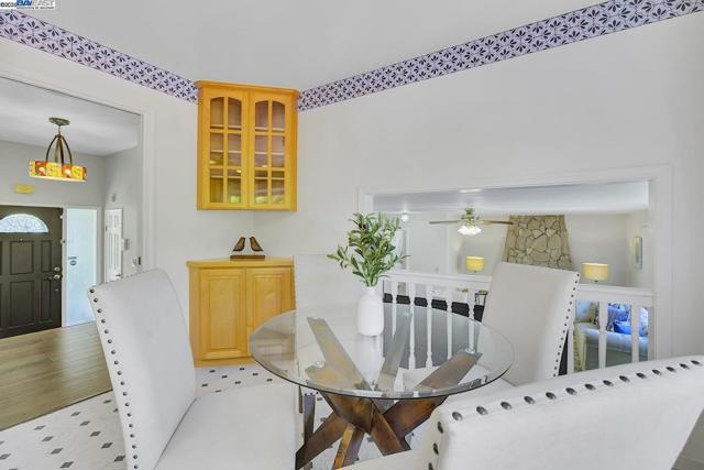 1487 De Palma Dr, San Jose CA: https://media.crmls.org/mediaz/9153b895-8bec-49de-89a6-869aec15f68c.jpg