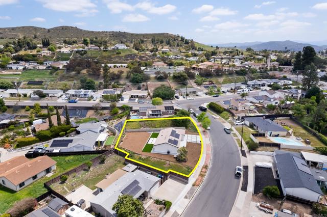 10107 Strathmore Drive, Santee CA: https://media.crmls.org/mediaz/915418db-7703-4f19-8902-c95a8b8daab0.jpg