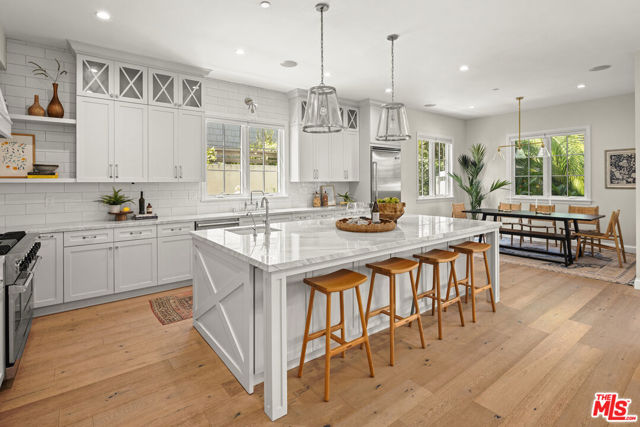 3520 Butler Avenue, Los Angeles CA: https://media.crmls.org/mediaz/915469fe-a6fa-4e4b-93aa-96cc5987b4a9.jpg