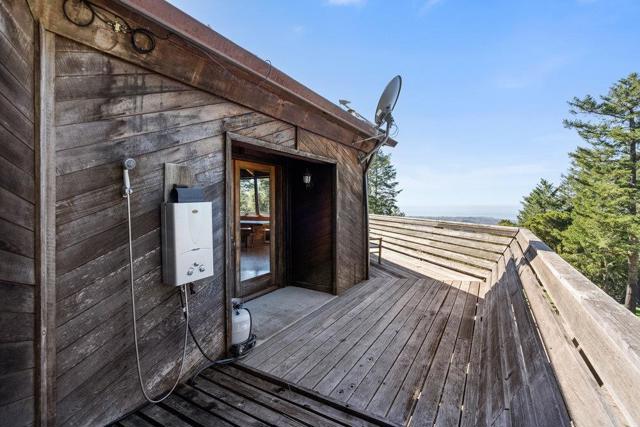 200 S Ranch Road, Pescadero CA: https://media.crmls.org/mediaz/9155651d-ac37-4fb6-bc59-81d8e7710689.jpg