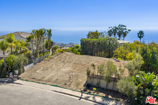 Drew Fenton | 16810 Glynn Drive Pacific Palisades CA | MLS: 7437023 Drew Fenton | 16810 Glynn Drive Pacific Palisades CA | MLS: 7437023