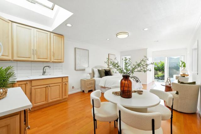 110 Manzanita Avenue, South San Francisco CA: https://media.crmls.org/mediaz/91563111-8caa-4f48-b6ed-8d4f1fe0160a.jpg