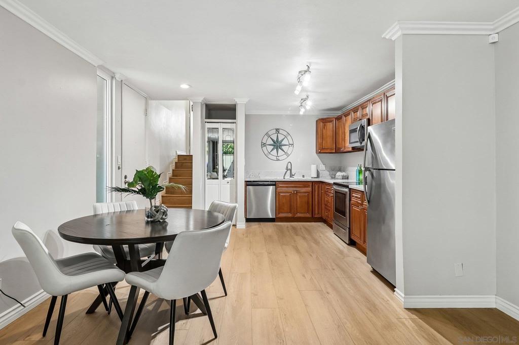 4545 Collwood - photo 9