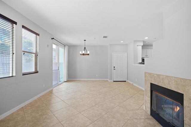 Detail Gallery Image 11 of 48 For 41764 Ridgewalk St #3,  Murrieta,  CA 92562 - 3 Beds | 2/1 Baths