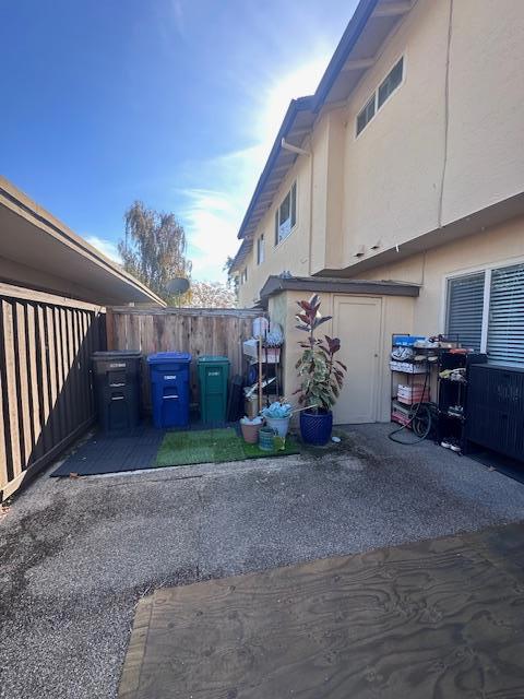 27492 Ponderosa Court, Hayward CA: https://media.crmls.org/mediaz/9156e52c-a20b-4afc-a650-53cc4be52bcb.jpg