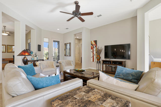 81025 Avenida Lorena, Indio CA: https://media.crmls.org/mediaz/9156ec7d-7a41-4537-ad72-fea6c145d8de.jpg