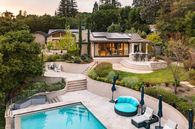 40 Tagus Court, Portola Valley CA: https://media.crmls.org/mediaz/91585a7b-7033-4710-a4b5-76314c39cb14.jpg