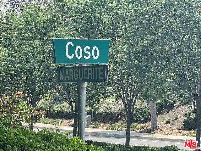 23502 Coso, Mission Viejo CA: https://media.crmls.org/mediaz/915966d8-0146-46b4-99d9-c4106e65f1d9.jpg