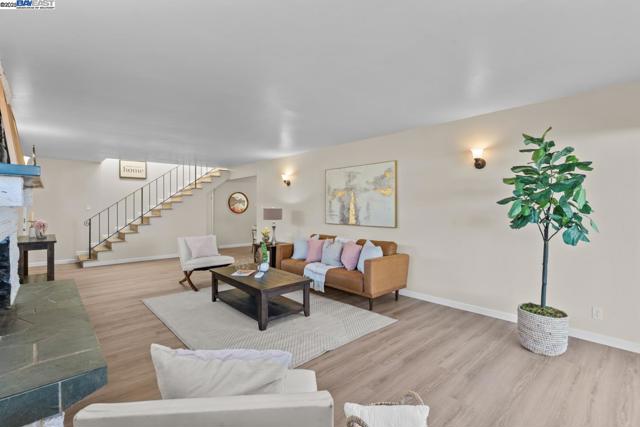 Image 7 of 34 For 2078 Fairbanks