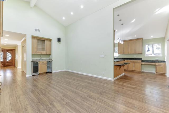 Image 10 of 46 For 18745 Cavendish Dr