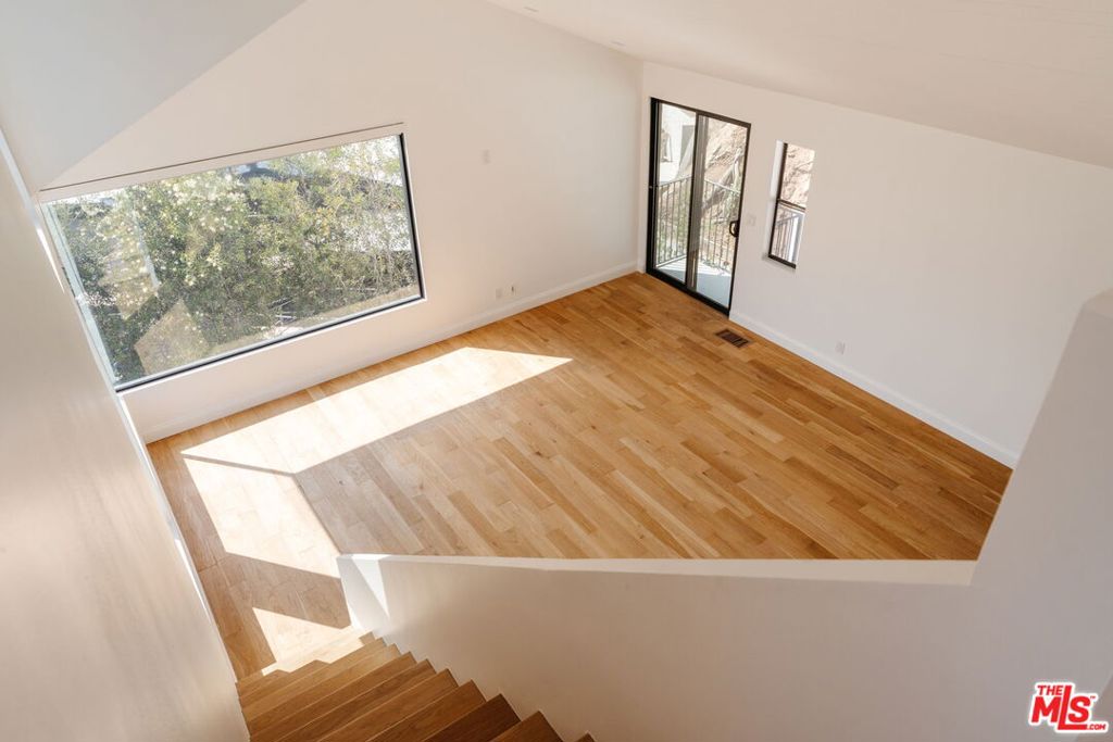 View 24