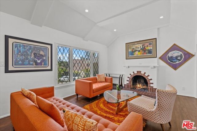 Image 3 for 5621 Valley Glen Way, Los Angeles, CA 90043