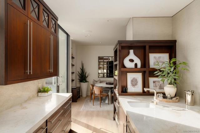 645 Front St, San Diego CA: https://media.crmls.org/mediaz/915cb9bb-281e-4bdd-8fae-5820a95c226a.jpg