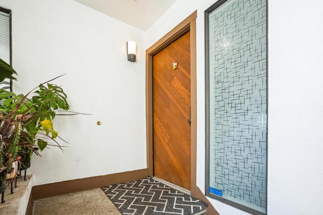 1029 Lido Lane, Foster City CA: https://media.crmls.org/mediaz/915cd9cd-73dc-4d78-989f-3b18586489a8.jpg