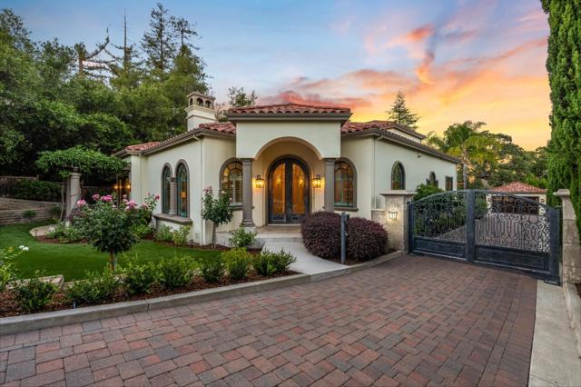 1355 Arbor Avenue, Los Altos CA: https://media.crmls.org/mediaz/915d7bc8-d3e4-4f1e-86dc-2f059932d2f5.jpg
