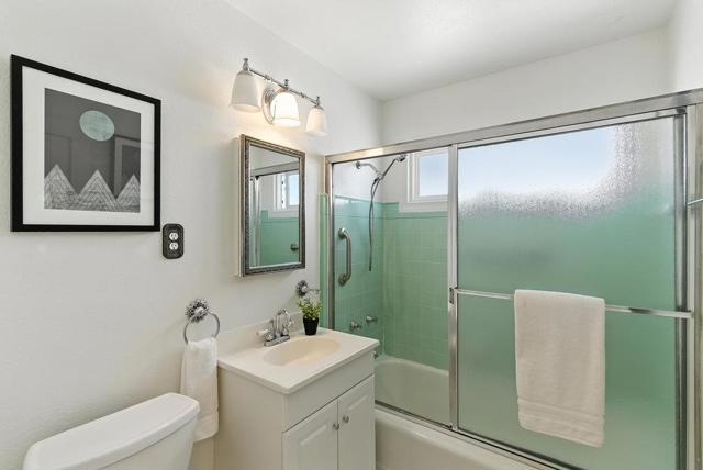 120 42nd Avenue, San Mateo CA: https://media.crmls.org/mediaz/915db107-d89e-45c6-894e-8546fffbd491.jpg