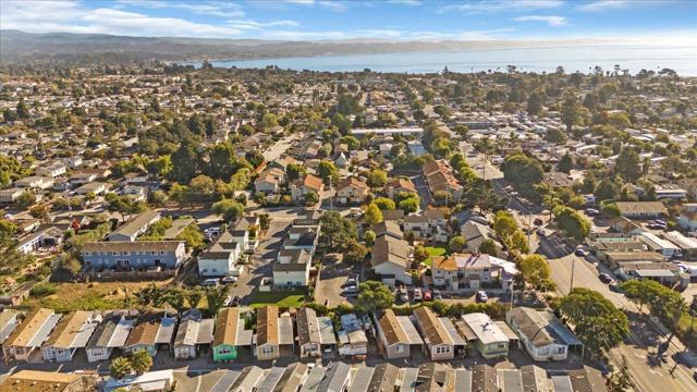 2565 Portola Drive, Santa Cruz CA: https://media.crmls.org/mediaz/915ead12-ff45-45c5-ac4d-811fe637c20b.jpg