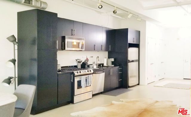 849 S Broadway, Los Angeles CA: https://media.crmls.org/mediaz/915ec8f0-ccc0-4663-b4ef-4d163ca4ef31.jpg