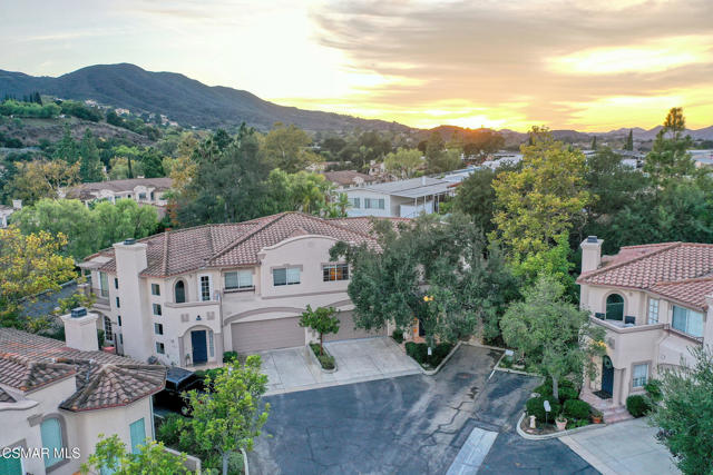 1044 Larry Court, Newbury Park CA: https://media.crmls.org/mediaz/915f9386-326e-486d-8fb9-9339cd0ce7ec.jpg