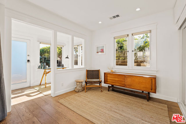 247 Windward Avenue photo 8