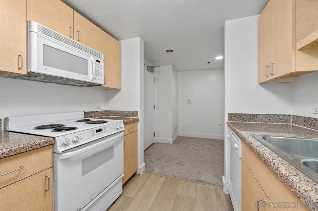 425 Beech - photo 6