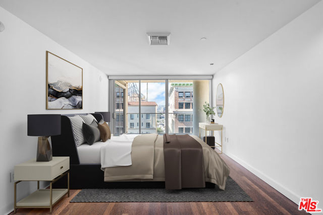 6250 HOLLYWOOD Boulevard, Los Angeles CA: https://media.crmls.org/mediaz/9161544b-1ad5-4594-9898-aea15e4e0485.jpg