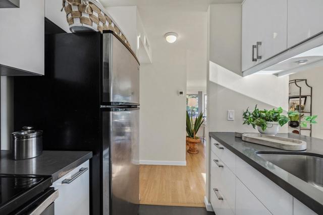 688 Mariners Island Boulevard, San Mateo CA: https://media.crmls.org/mediaz/916234ae-9904-4c89-92b7-d4c364a3db85.jpg