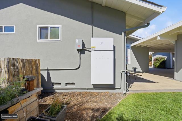 33790 Dartmouth Avenue, Union City CA: https://media.crmls.org/mediaz/91624696-0817-4ef2-9edb-4deb10435707.jpg