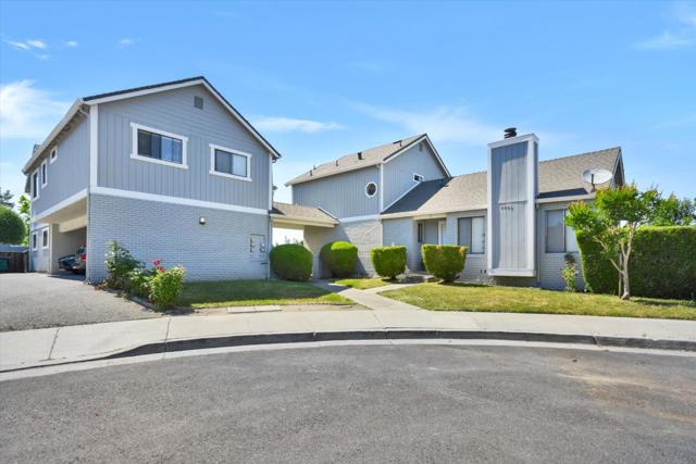 4965 Edgar Court, San Jose CA: https://media.crmls.org/mediaz/9162f1d9-0763-4693-99f8-93be9ca86e4d.jpg
